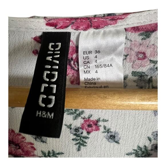 H&M Divided Floral Cottage Shirt Blouse Top Coquette 4 Small Peplum Girly - Picture 3 of 5